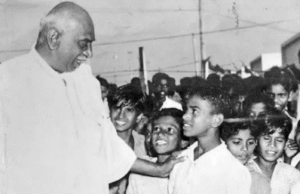 “சொத்து இல்லா முதல்வர்! எளிமையின் அரசன்!”