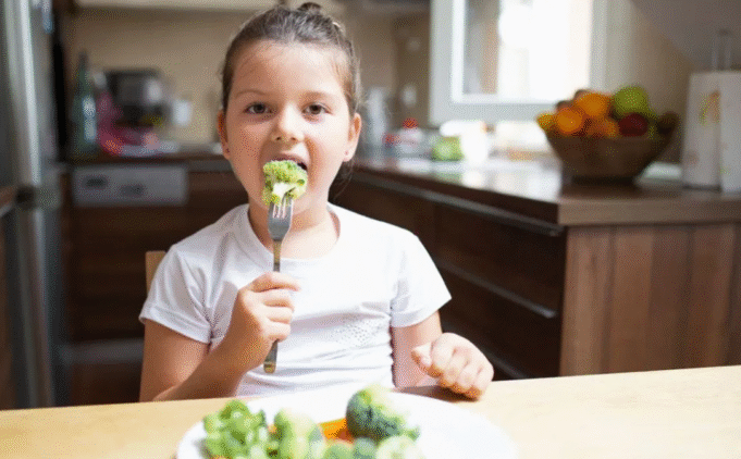 இந்த 7 உணவுகள் குழந்தையின் நினைவாற்றலை அற்புதமாக்கும்.. முயற்சி செய்து பாருங்கள்.