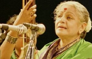 “மூன்று வயதிலே மேடை குலுக்கிய குரல் — உலகை மயக்கிய எம். எஸ். சுப்புலட்சுமி!”