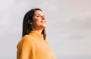 உண்மையான மகிழ்ச்சி என்றால் என்ன? 85 ஆண்டுகால ஆராய்ச்சியில் வெளிப்பட்ட உண்மையான ரகசியம் இதுதான்.