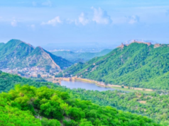 இமயமலையை விட வயதான ஆரவல்லி ஏன் இன்று உயிர் மூச்சுக்காக போராடுகிறது?