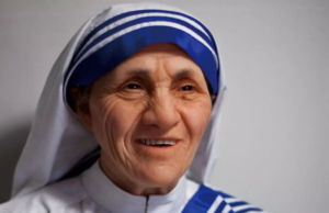 “ஏழைகளுக்காக அர்ப்பணித்த வாழ்க்கை – அன்னை தெரசா”