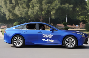 ஹைட்ரஜன் எரிபொருள் வாகனப் புரட்சி: டொயோட்டா மிராய் காரின் களச் சோதனை இந்தியாவில் துவங்கியது! டொயோட்டா மிராய் காரின் களச் சோதனை இந்தியாவில் துவங்கியது