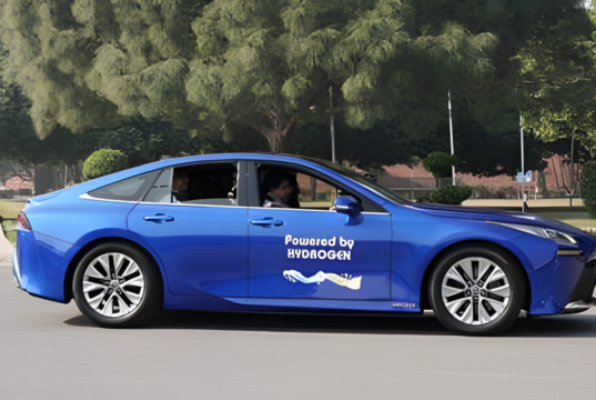 ஹைட்ரஜன் எரிபொருள் வாகனப் புரட்சி: டொயோட்டா மிராய் காரின் களச் சோதனை இந்தியாவில் துவங்கியது! டொயோட்டா மிராய் காரின் களச் சோதனை இந்தியாவில் துவங்கியது