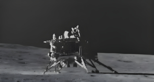 சந்திரயான்-3: நிலவின் தென் துருவத்தில் ‘செயல்படும் மின் சூழல்’ இருப்பதைக் கண்டுபிடித்த விக்ரம் லேண்டர்! நிலவின் தென் துருவத்தில் 'செயல்படும் மின் சூழல்' இருப்பதைக் கண்டுபிடித்த விக்ரம் லேண்டர்