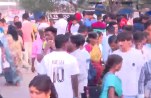 புத்தாண்டு விடுமுறையில் மெரினா கடற்கரை… மக்கள் வெள்ளத்தில் சென்னை!