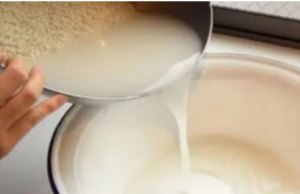 உங்கள் வீட்டிலேயே ஒரு இயற்கை டானிக் – அரிசி கழுவிய தண்ணீர்!