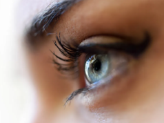 “இறந்து போனாலும், பார்வை தரும் கண் தானம்!”