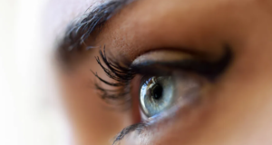 “இறந்து போனாலும், பார்வை தரும் கண் தானம்!”