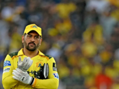 ஐபிஎல் 2026: சிஎஸ்கேவில் ‘தல’ தோனிக்கு ஓய்வா? சஞ்சு சாம்சன் வருகையால் அதிரடி மாற்றம்! ms-dhoni-sanju-samson-csk-ipl-2026-yellow-jersey