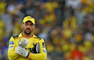 ஐபிஎல் 2026: சிஎஸ்கேவில் ‘தல’ தோனிக்கு ஓய்வா? சஞ்சு சாம்சன் வருகையால் அதிரடி மாற்றம்! ms-dhoni-sanju-samson-csk-ipl-2026-yellow-jersey