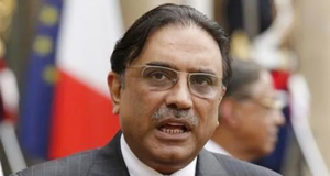 இந்தியா மற்றொரு போருக்குத் தயாராகிறது: பகீர் கிளப்பும் பாகிஸ்தான் அதிபர் பாகிஸ்தான் நாடாளுமன்றத்தில் உரையாற்றும் அதிபர் ஆசிப் அலி ஜர்தாரி